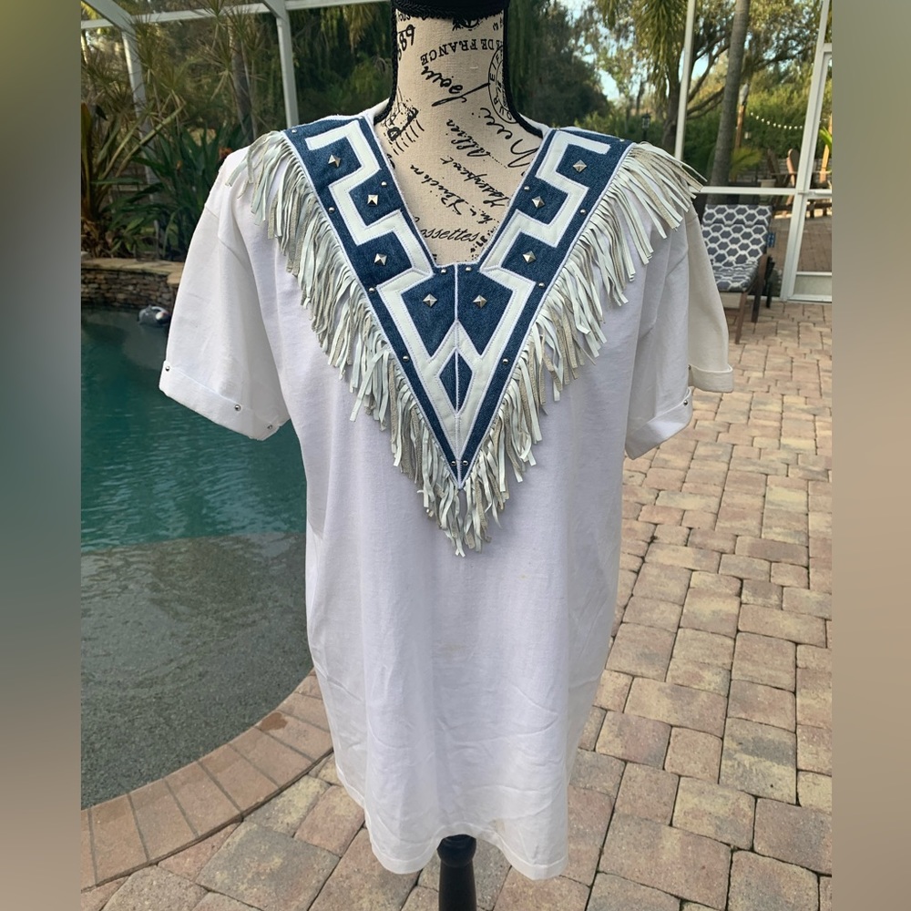 Ladies Western wear cotton top with leather fringe